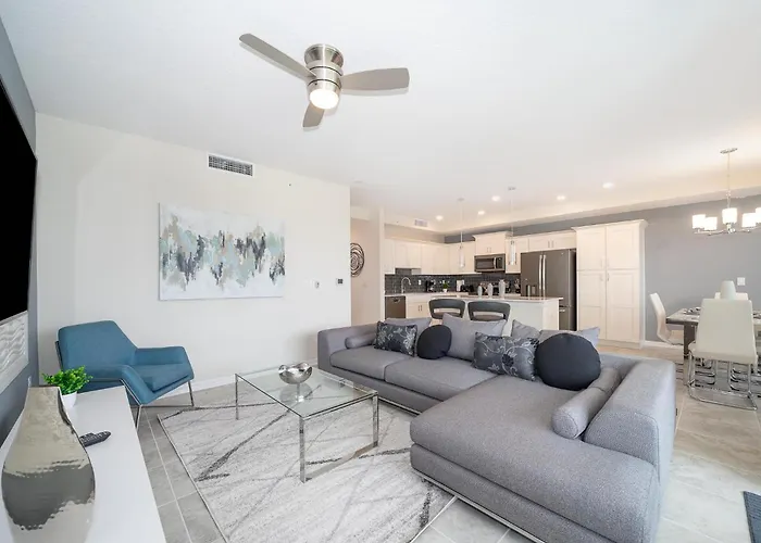 3120-206Dr Storey Lake, Condo 2/2 Garden View