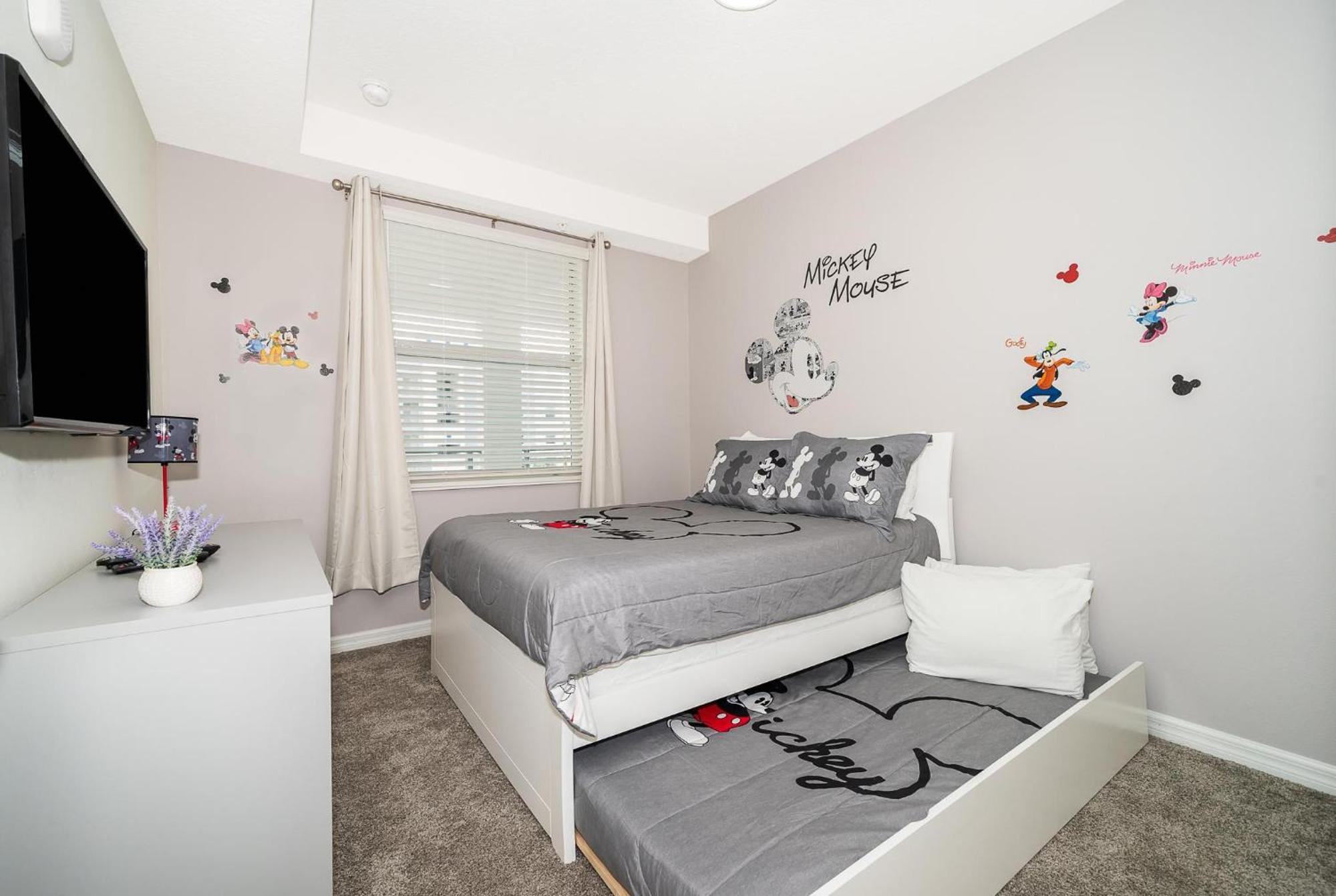 3120-206dr Storey Lake, 2/2 Garden View Apartment *