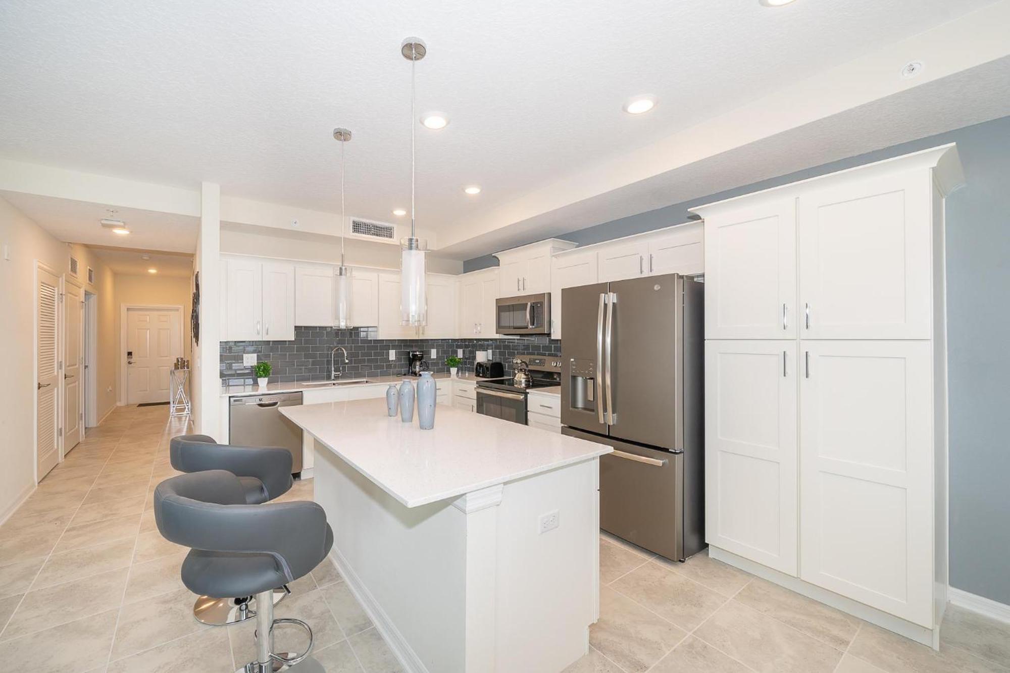 3120-206dr Storey Lake, 2/2 Garden View * Kissimmee